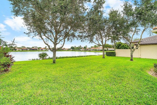 14841 Strand Lane, Delray Beach, FL 33446