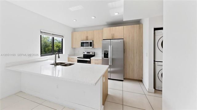 205 NW 12th Court, Florida City, FL 33034