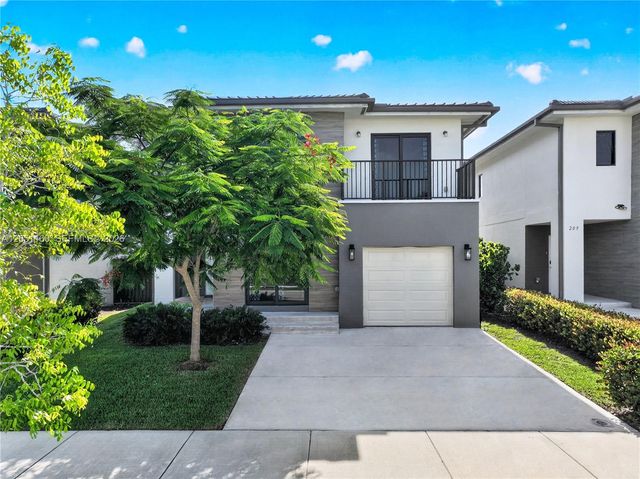 205 NW 12th Court, Florida City, FL 33034