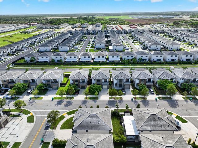 205 NW 12th Court, Florida City, FL 33034