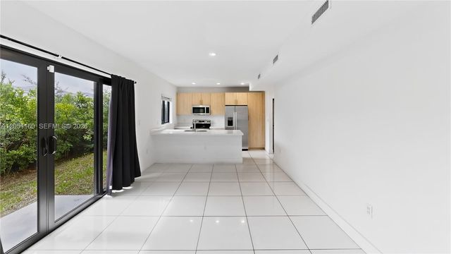 205 NW 12th Court, Florida City, FL 33034