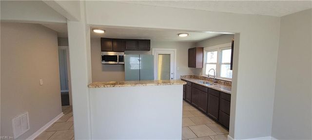 1832 Roanoke AVE, Newport News, VA 23607