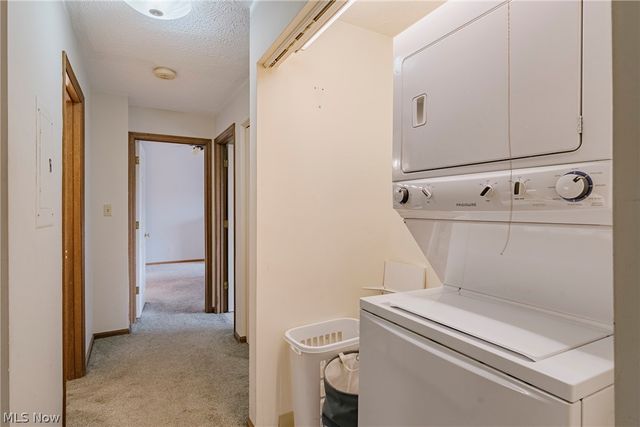 2889 Charing Cross Road NW, Canton, OH 44708