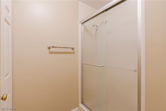 2889 Charing Cross Road NW, Canton, OH 44708