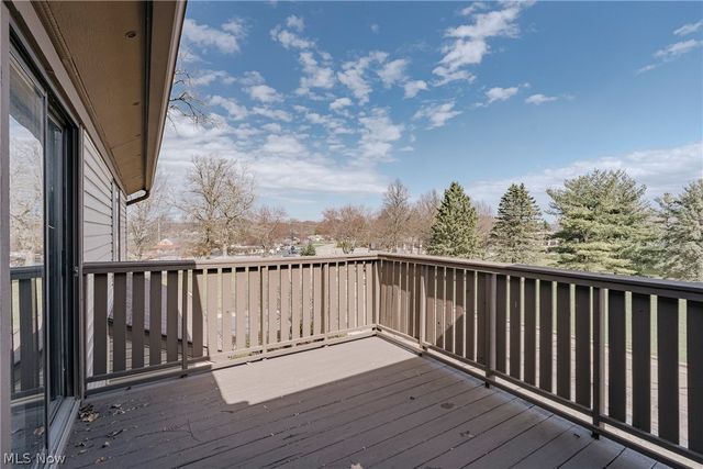 2889 Charing Cross Road NW, Canton, OH 44708