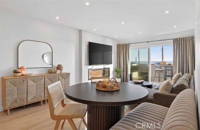 218 E Surfside, Port Hueneme, CA 93041