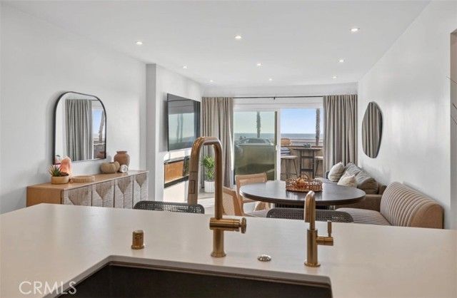 218 E Surfside, Port Hueneme, CA 93041