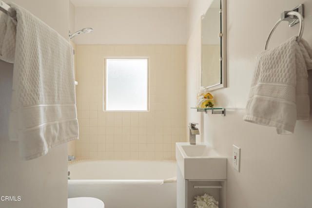 2843 Los Olivos Lane, La Crescenta, CA 91214