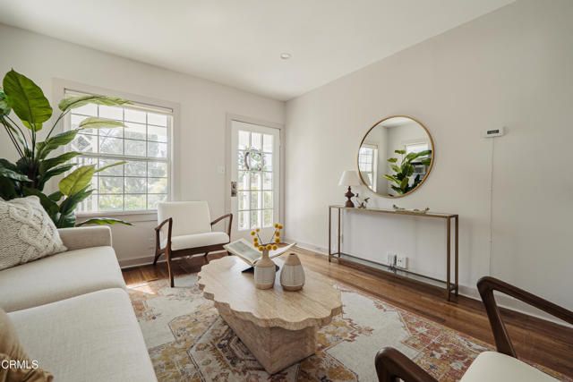 2843 Los Olivos Lane, La Crescenta, CA 91214