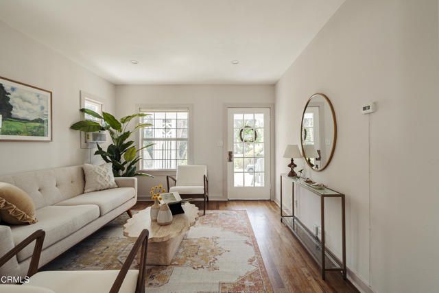 2843 Los Olivos Lane, La Crescenta, CA 91214