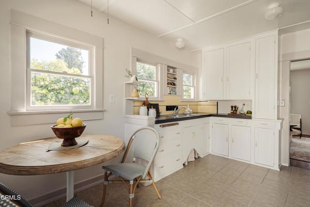 2843 Los Olivos Lane, La Crescenta, CA 91214