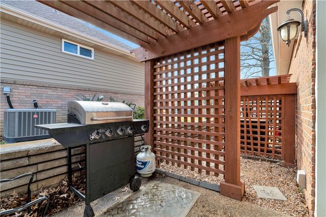 5060 Brewster Street, Springdale, AR 72764