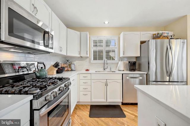 98 WALKER RD, Royersford, PA 19468
