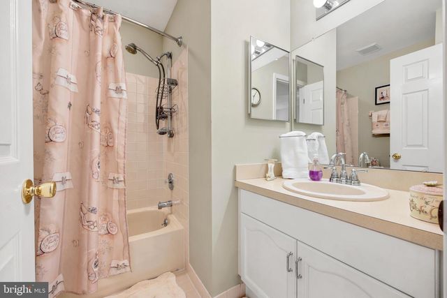 98 WALKER RD, Royersford, PA 19468