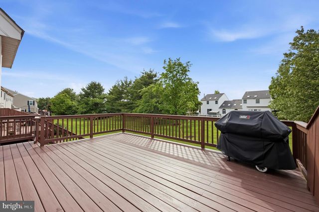 98 WALKER RD, Royersford, PA 19468