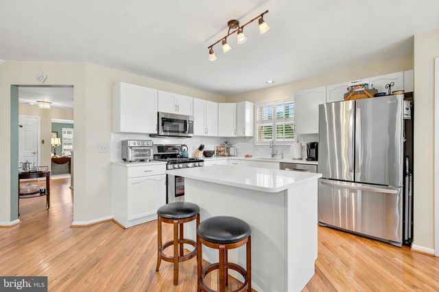 98 WALKER RD, Royersford, PA 19468