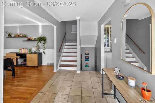 33942 Coachwood Drive, Sterling Heights, MI 48312