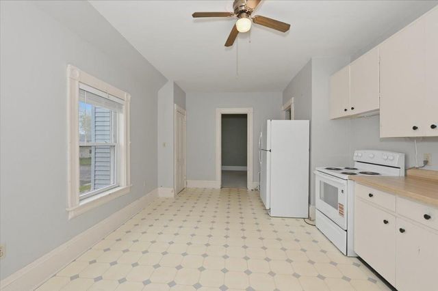 2004 E 5th Street, Superior, WI 54880