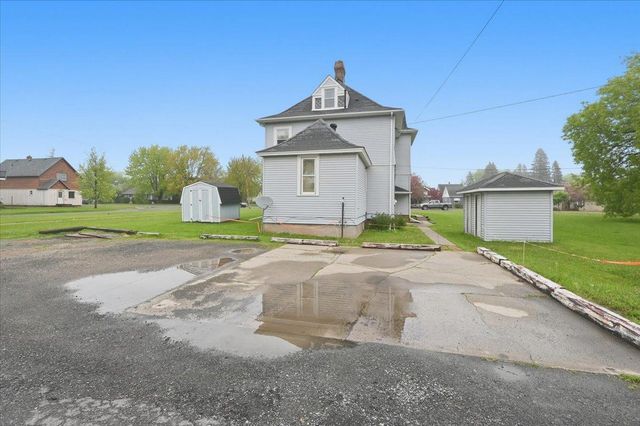 2004 E 5th Street, Superior, WI 54880