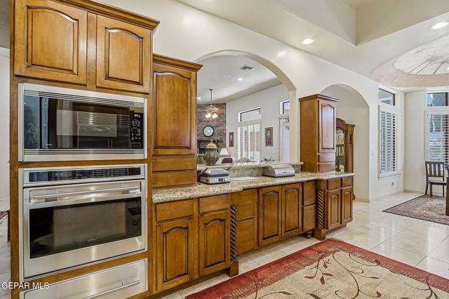 6340 FRANKLIN RED Drive, El Paso, TX 79912