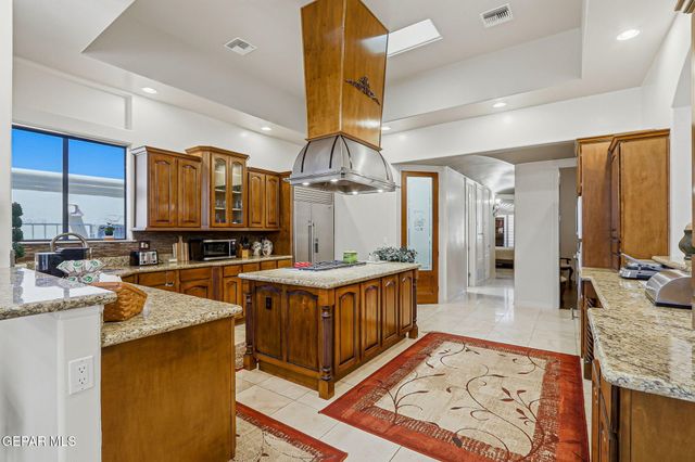 6340 FRANKLIN RED Drive, El Paso, TX 79912