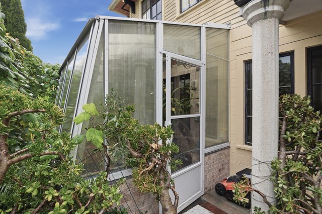 127 Cushing St, Cambridge, MA 02138