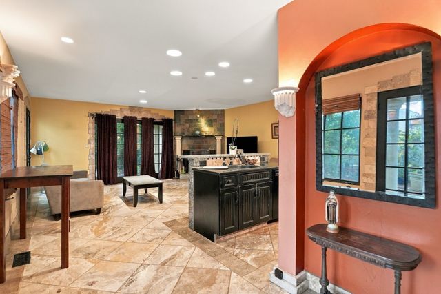 127 Cushing St, Cambridge, MA 02138