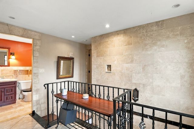 127 Cushing St, Cambridge, MA 02138