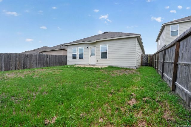4117 ASHER ALY, St Hedwig, TX 78152