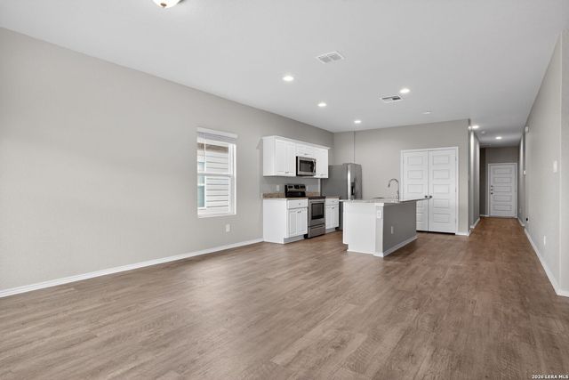 4117 ASHER ALY, St Hedwig, TX 78152