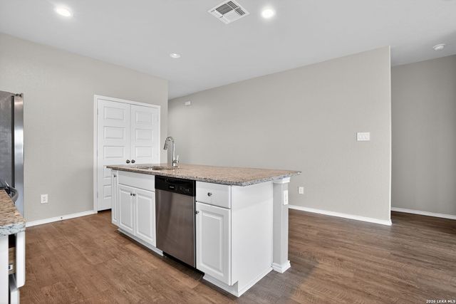 4117 ASHER ALY, St Hedwig, TX 78152