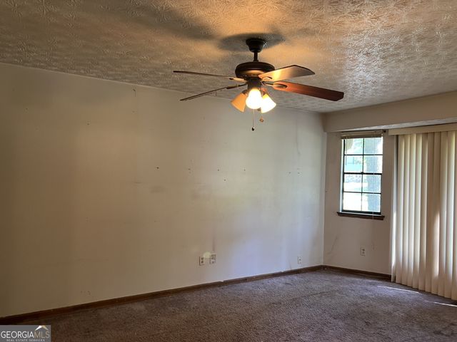 816 Cedar Lake Drive SE, Conyers, GA 30094
