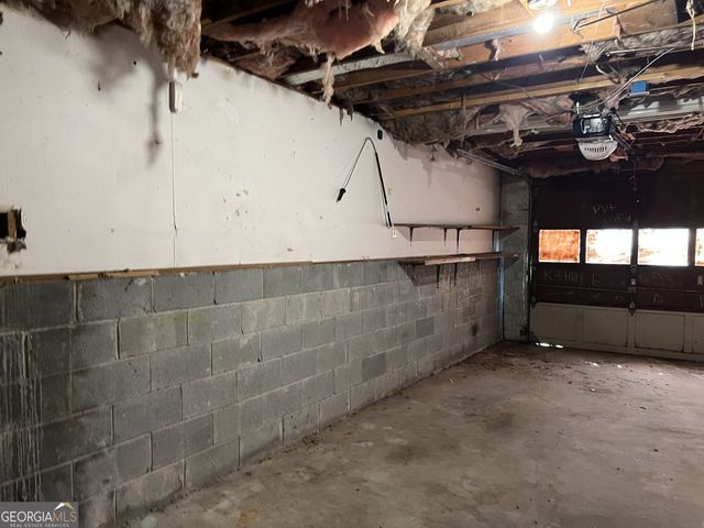 816 Cedar Lake Drive SE, Conyers, GA 30094