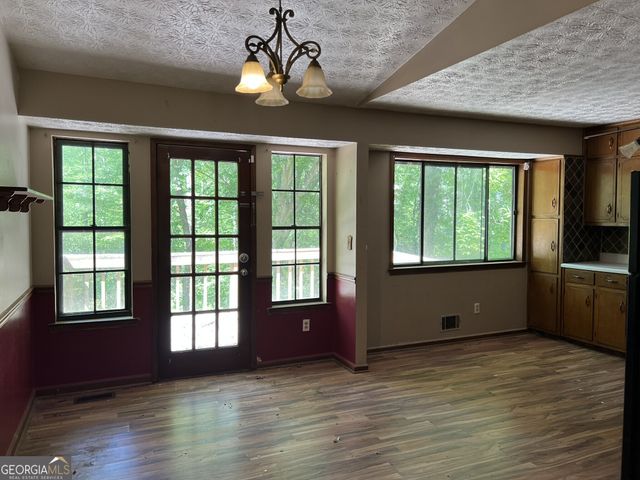816 Cedar Lake Drive SE, Conyers, GA 30094