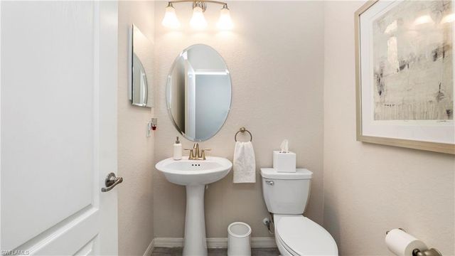 11945 Bay Oak DR, Fort Myers, FL 33913