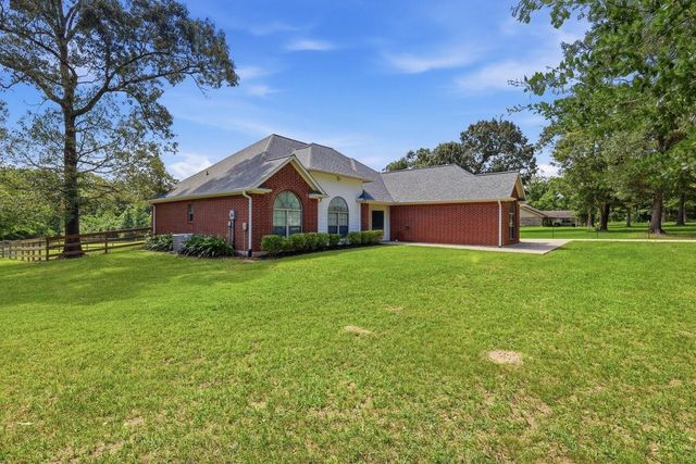 1645 Fm 3126, Livingston, TX 77351