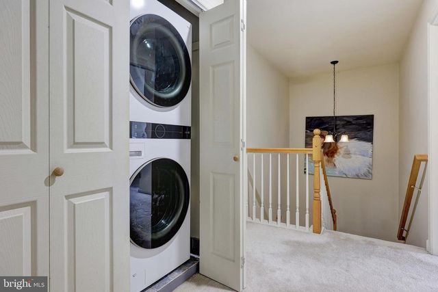 126 HIDDEN DR, Blackwood, NJ 08012