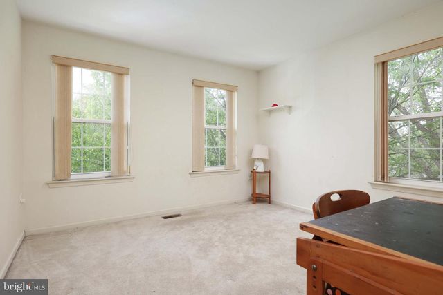 126 HIDDEN DR, Blackwood, NJ 08012