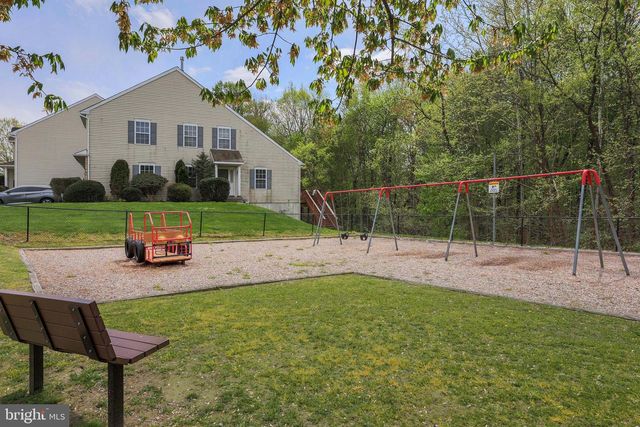 126 HIDDEN DR, Blackwood, NJ 08012