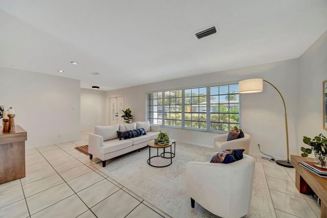 1251 SW 67th Avenue, Plantation, FL 33317