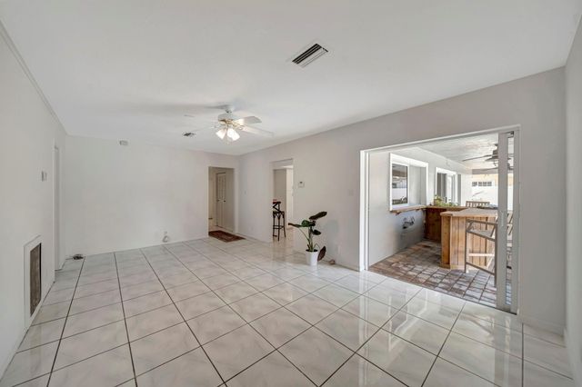 1251 SW 67th Avenue, Plantation, FL 33317