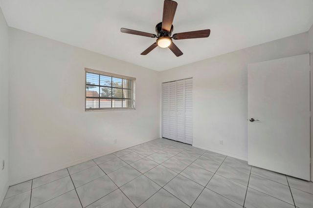 1251 SW 67th Avenue, Plantation, FL 33317