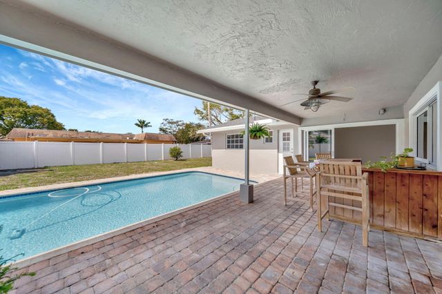 1251 SW 67th Avenue, Plantation, FL 33317