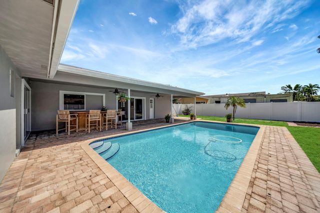 1251 SW 67th Avenue, Plantation, FL 33317