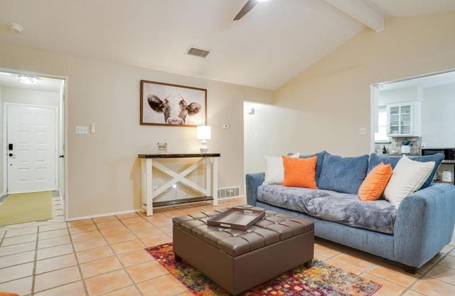 5920 Oak Hill Road, Watauga, TX 76148