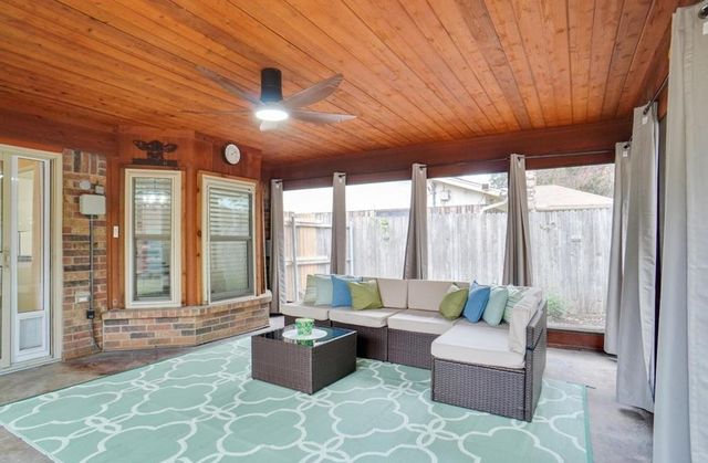 5920 Oak Hill Road, Watauga, TX 76148