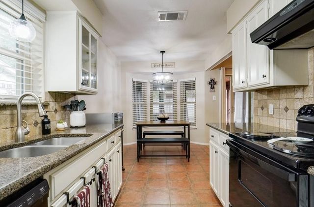 5920 Oak Hill Road, Watauga, TX 76148