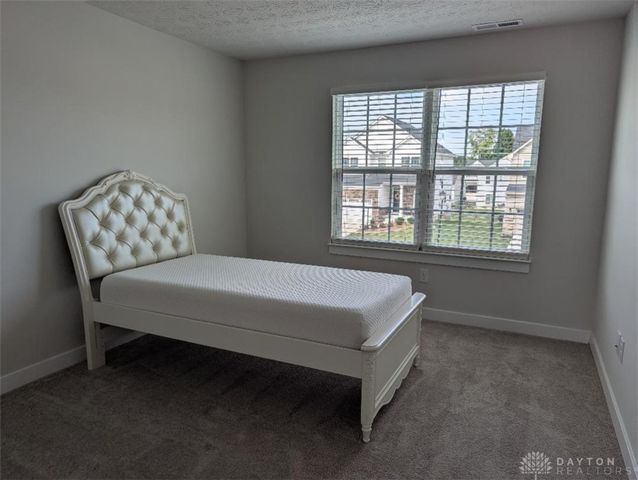 188 Cresting Road, Fairborn, OH 45324