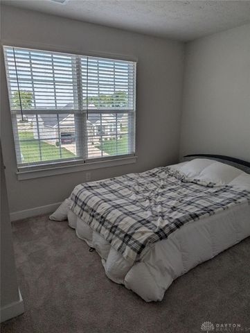 188 Cresting Road, Fairborn, OH 45324