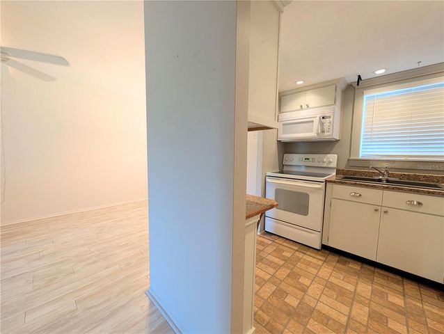 2319 CANAL DRIVE F26, Bradenton, FL 34207